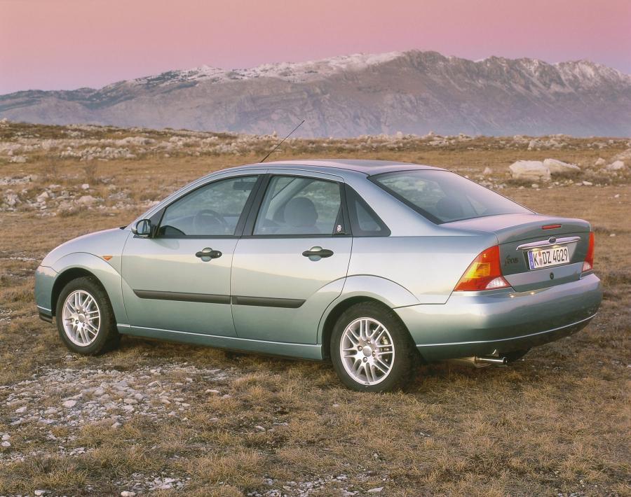  Ford Focus Saloon 1999 года  (фото 7 из 53)